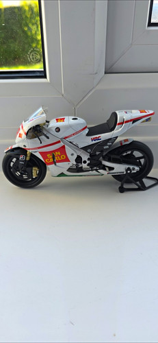 Marco simoncelli sic 2011 - marco,